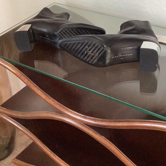 Zara Bootie - Picture 6 of 6